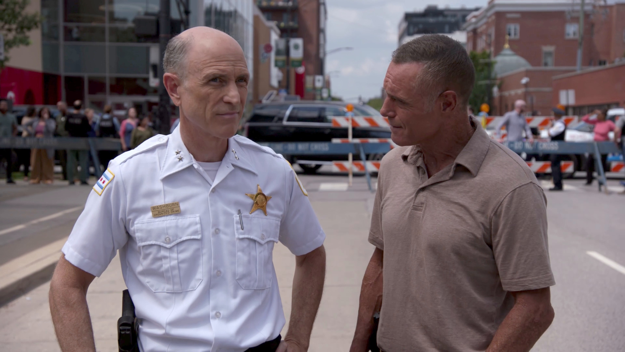 Drew Moore as OCD Chief Washburn, with Jason Beghe as Hank Voight
